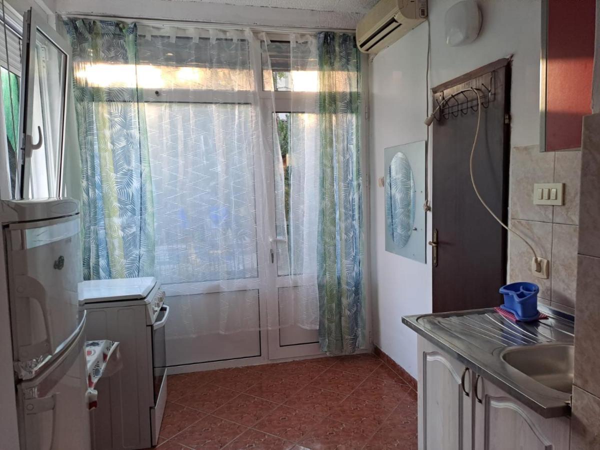 Apartmani Gordana Бар Екстериор снимка