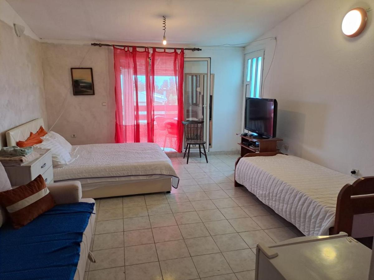 Apartmani Gordana Бар Екстериор снимка