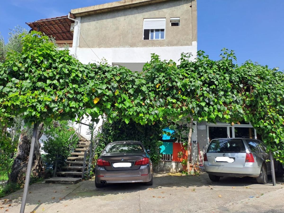 Apartmani Gordana Бар Екстериор снимка
